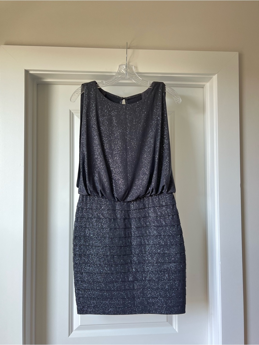 Xscape Sparkle Charcoal Blouson Banded Bottom Mini Dress new without tags